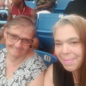 Meet your Posher, Alice